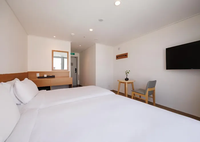 Hotel Kenny Gijang 3*