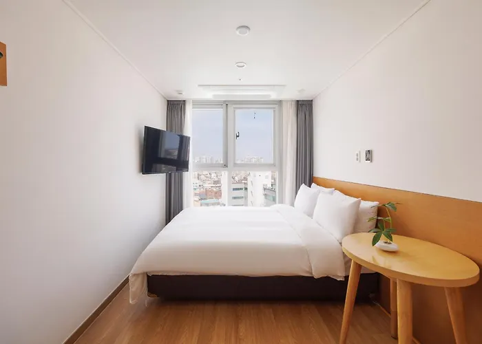 Kenny Gijang Hotel 3*
