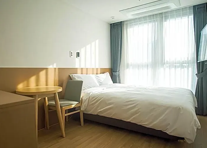 Kenny Gijang Hotel