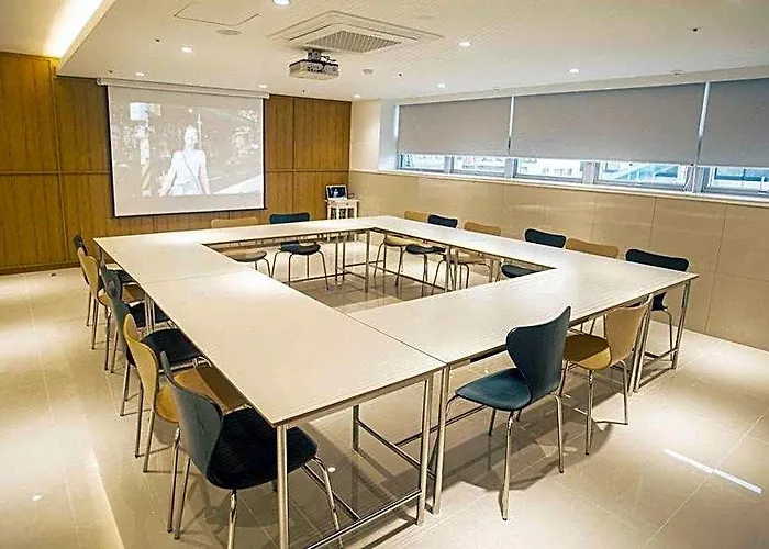 Kenny Gijang Hotel