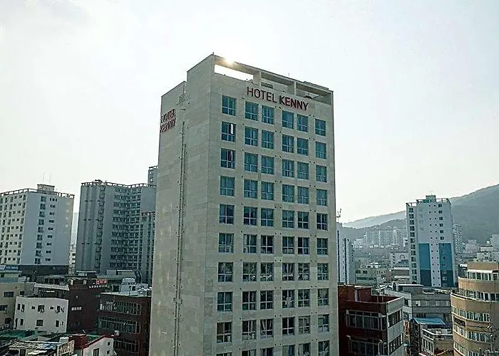 Kenny Gijang Hotel 3*